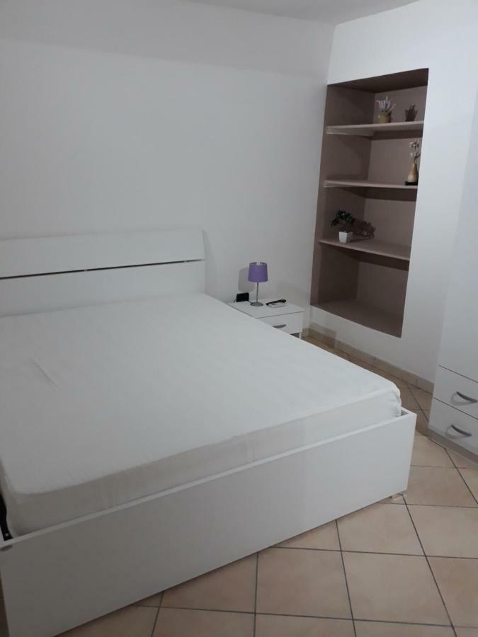 Barco Apartment ออสตูนี ภายนอก รูปภาพ